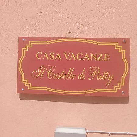 Il Castello Di Patty Lejlighed Catania Eksteriør billede