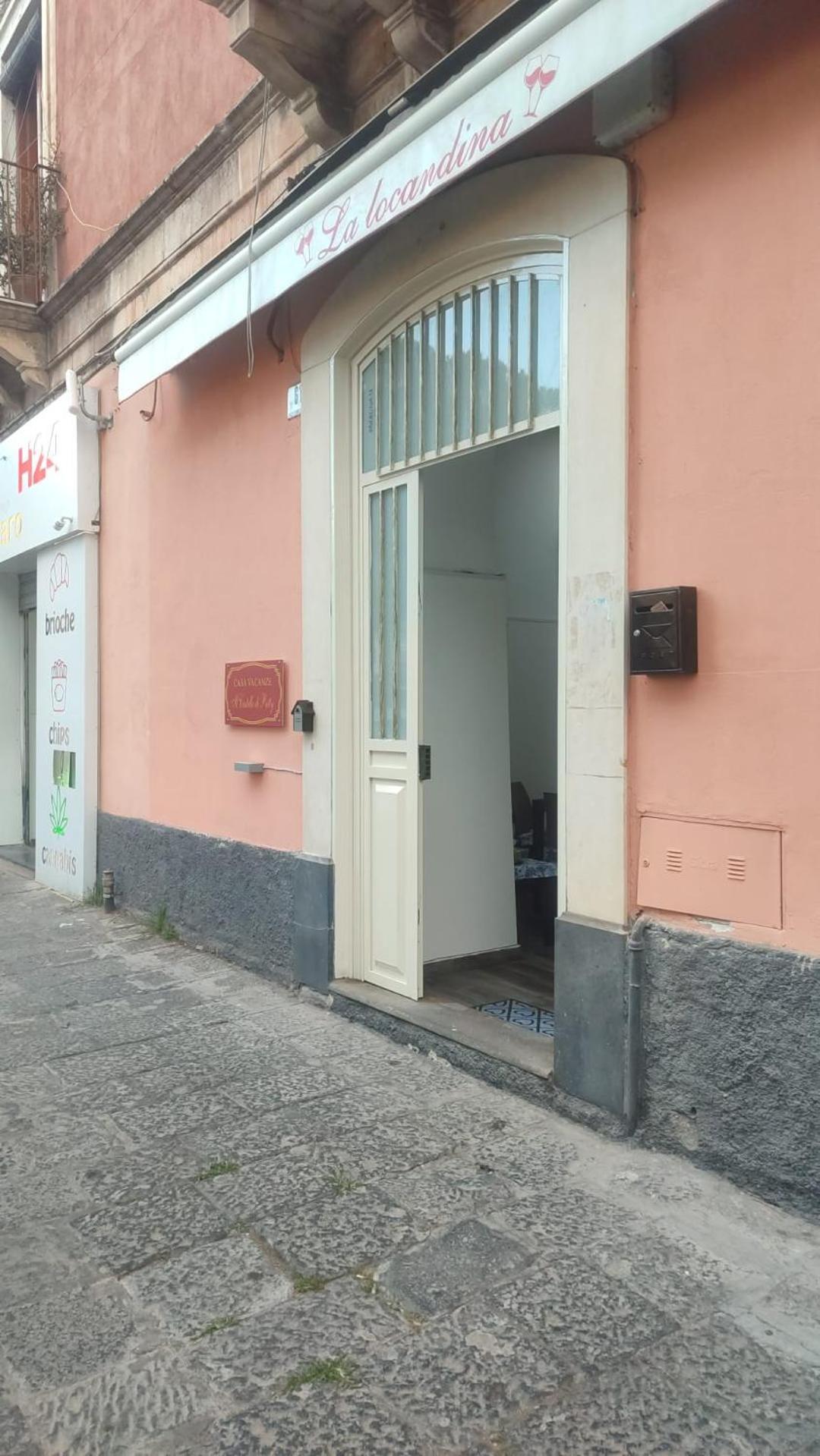 Il Castello Di Patty Lejlighed Catania Eksteriør billede